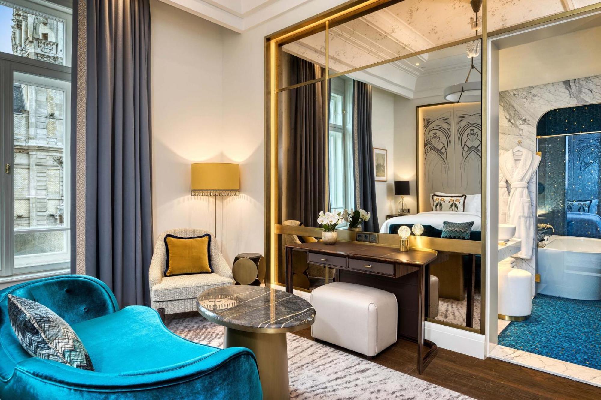 Matild Palace, A Luxury Collection Hotel Budapeste Exterior foto A suite at the hotel